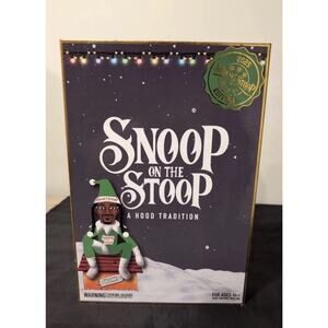 Snoop Dogg Snoop on the Stoop 2025 Edition A Hood Tradition Christmas NEW